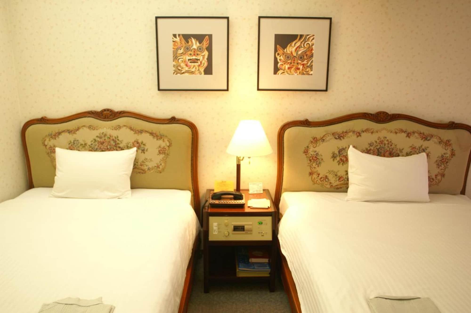 Ryukyu Sun Royal Hotel Naha Bagian luar foto