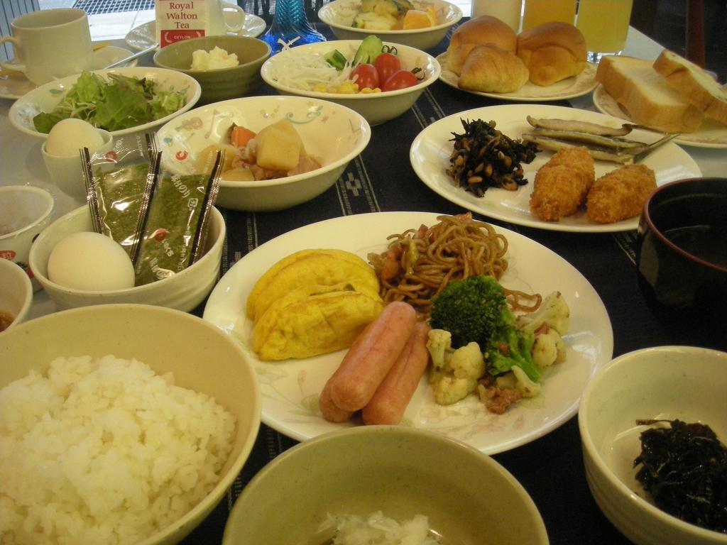 Ryukyu Sun Royal Hotel Naha Bagian luar foto