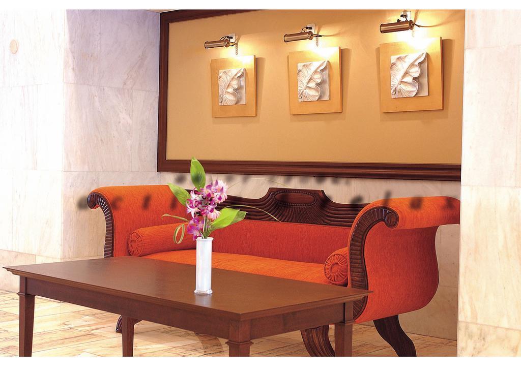 Ryukyu Sun Royal Hotel Naha Bagian luar foto