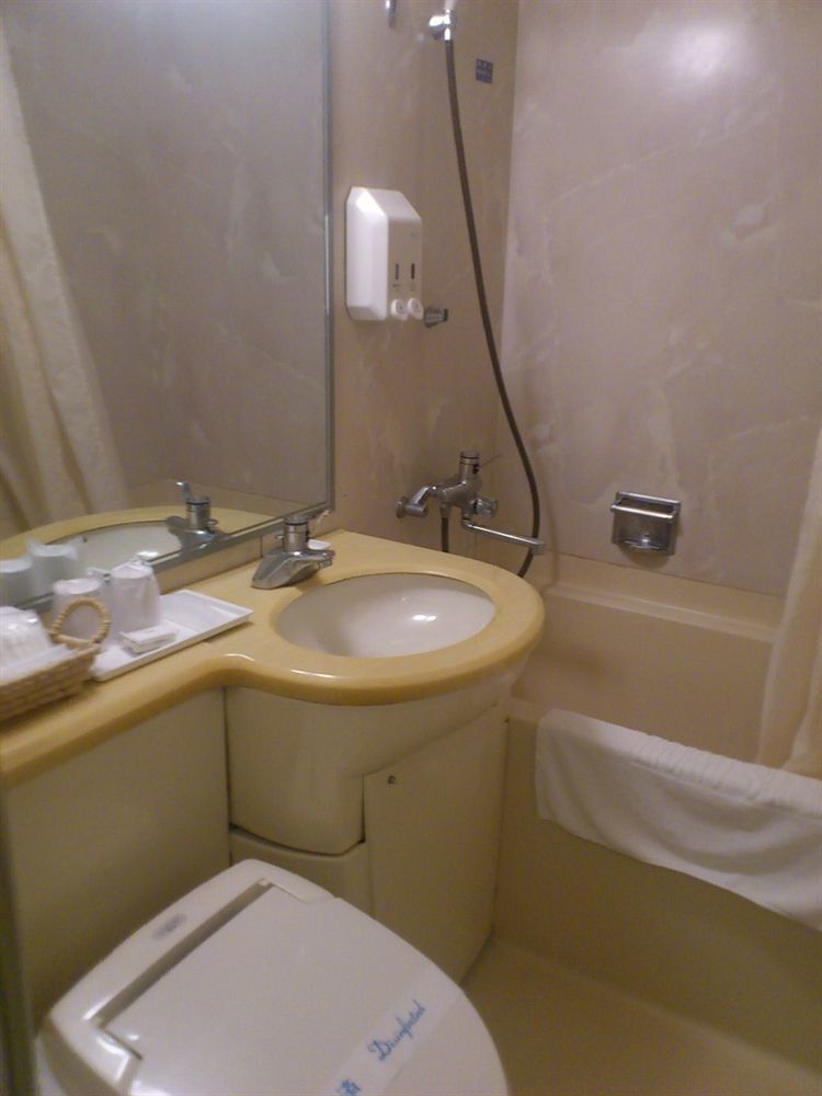 Ryukyu Sun Royal Hotel Naha Bagian luar foto
